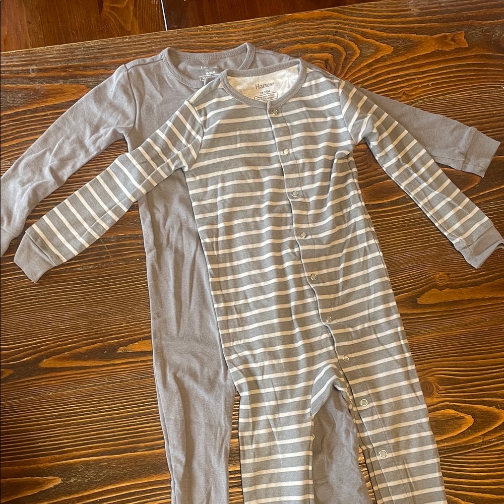 Hanes Gray and Striped Kids Footies